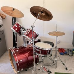 Pearl Drum Set