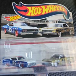 Hot Wheels Premium 2 Pack 1969 Ford Torino Talladega 1966 Chevelle Chevrolet