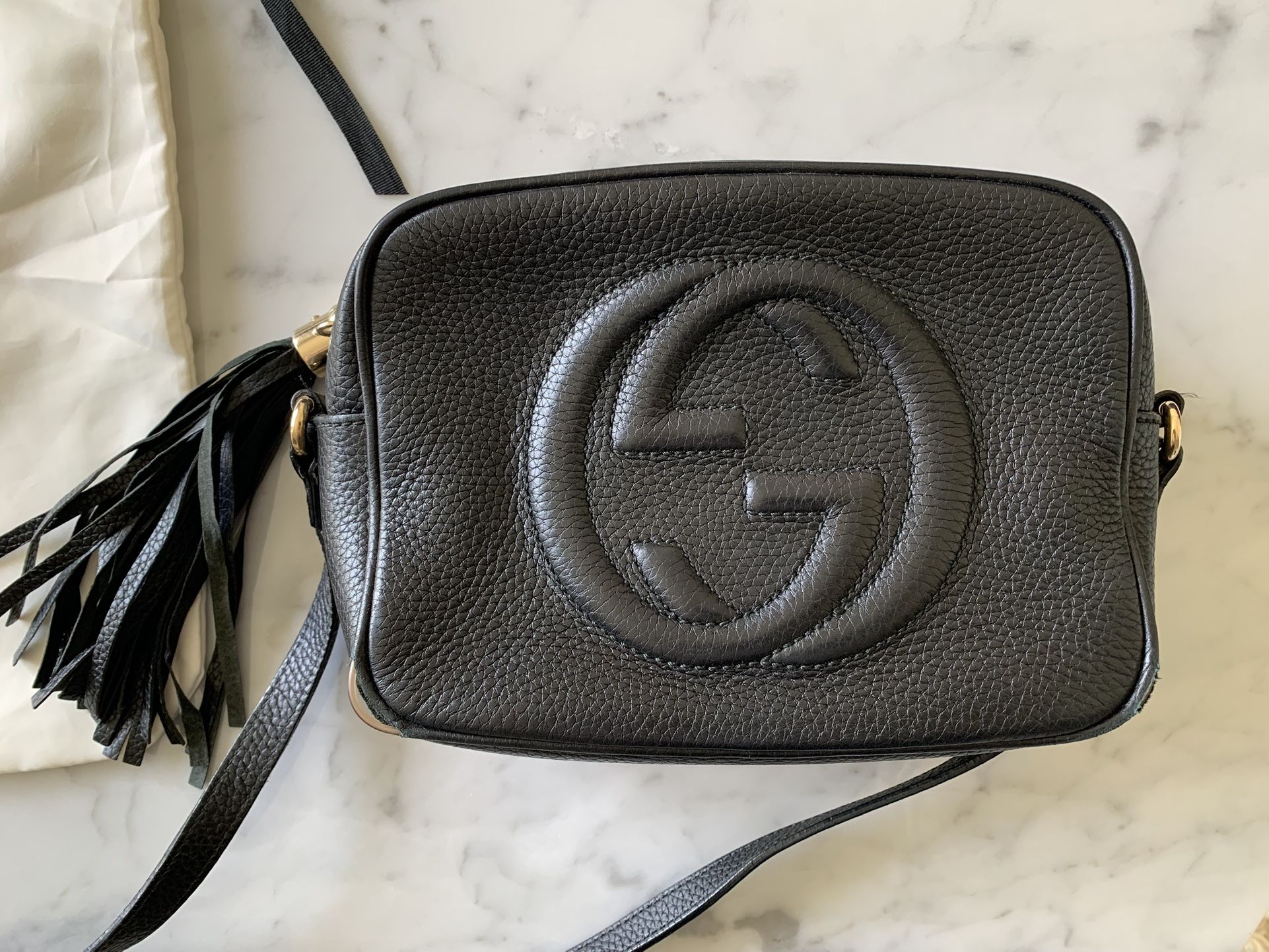 Authentic Gucci Soho Disco Crossbody Bag – Pebbled Calfskin Leather