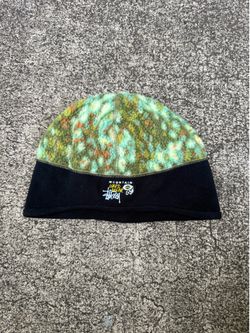 Stussy green multi coloured mountain hardwear beanie