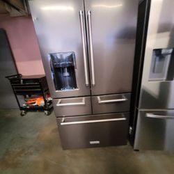 Refrigerator Kitchen Aid 