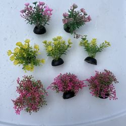 Small Aquarium Decor 