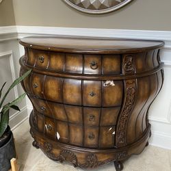 Dresser That Needs A Little Love 