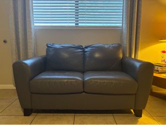 Couch (2 seater)