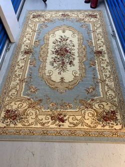Decorative Blue and Tan Carpet 5x8
