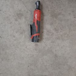 Milwaukee 12v Cordless 3/8 ratchet With Battery And Charger Best Offer