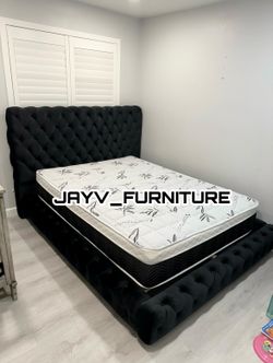 New queen bed frame with MATRESS