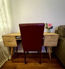 Desk With Chair