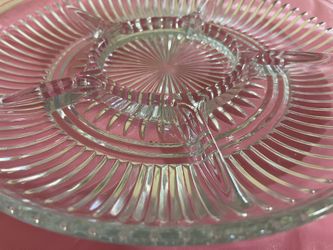 Beautiful 13-inch 6-Divided Clear Glass Fruit Veggie Platter 🌟 