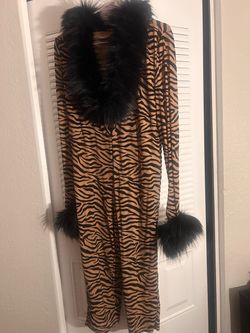 Print Jumpsuit with Faux Fur Trim Size XL