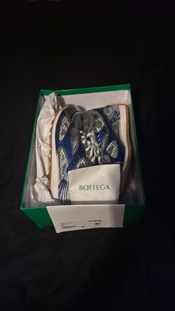 Bottega veneta size ua43 - us9.5 orbit blue