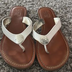 Women’s white 7 1/2