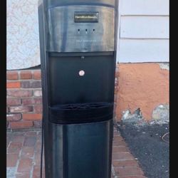Almost New Hamilton beach water dispenser self cleaning cold  and room temperature water Fully Tested Overnight Works Perfectly 