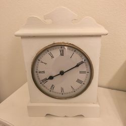 Vintage Shabby Cottage Cabinet Clock