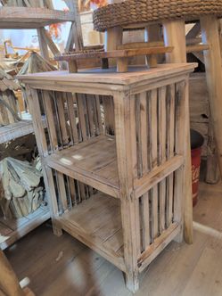 Farmhouse end table, shelf