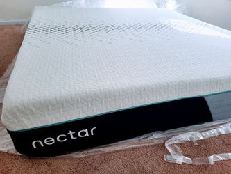 Nectar King Premier Hybrid Mattress 13" Bed