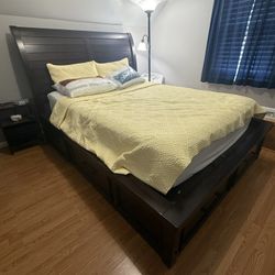 Queen Bed w/ Storage