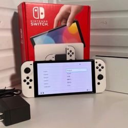 Nintendo Switch – OLED Model w/Joy-Con 