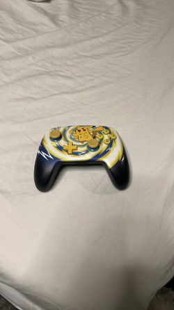 Nintendo switch Pikachu controller