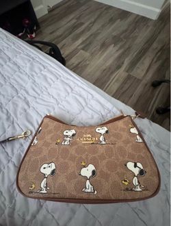 Snoopy coach purse