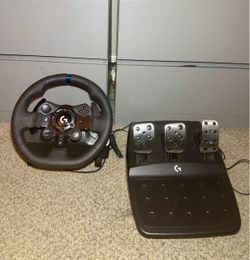 Logitech steering wheel and pedals for PlayStation and PC