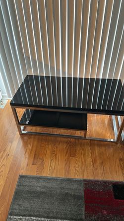 Two nice  used end tables