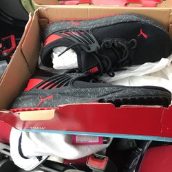 Pumas Size 10