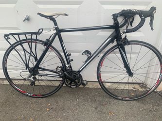 MENS OR WOMENS ALLUMINUM ROAD BIKE
