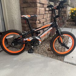 Kids Bike W/ Trading Wheeles
