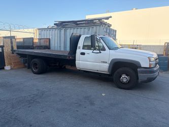 2007 Chevy 3500 flatbed 14ft
