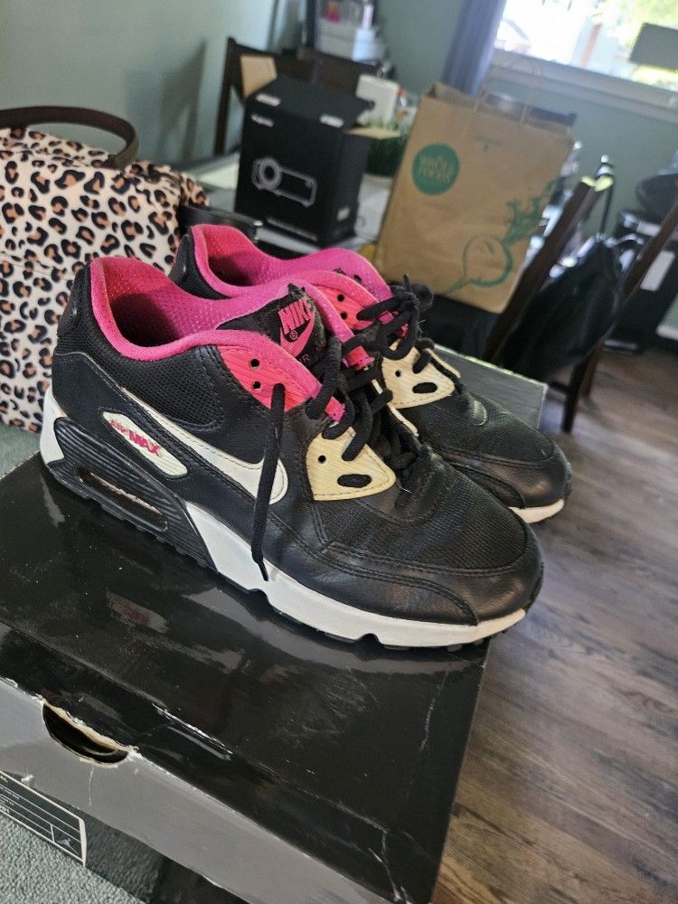 Size 5 Nike Runiing Shoes