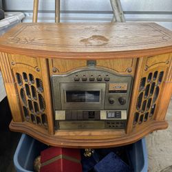 Thomas Pacconi Classics Record CD Cassette AM/FM Radio Player, model TPC-MSE-800 or similar