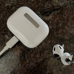 Authentic Apple AirPods Pro 2nd Gen charger case