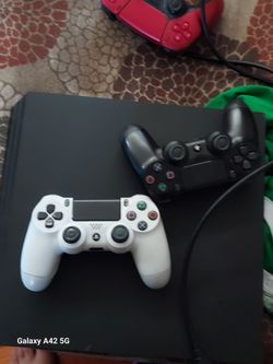 Ps4 pro with Two Controllers