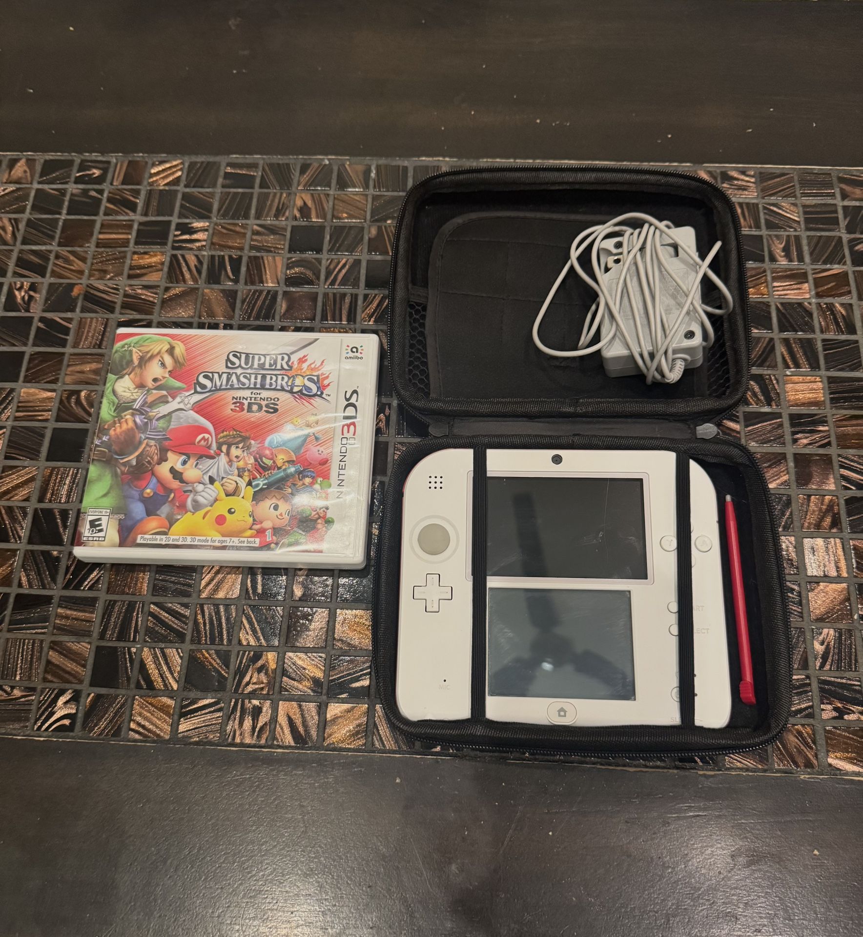Nintendo 2ds Scarlet Red- White