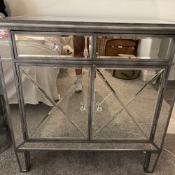 Mirror Dresser 