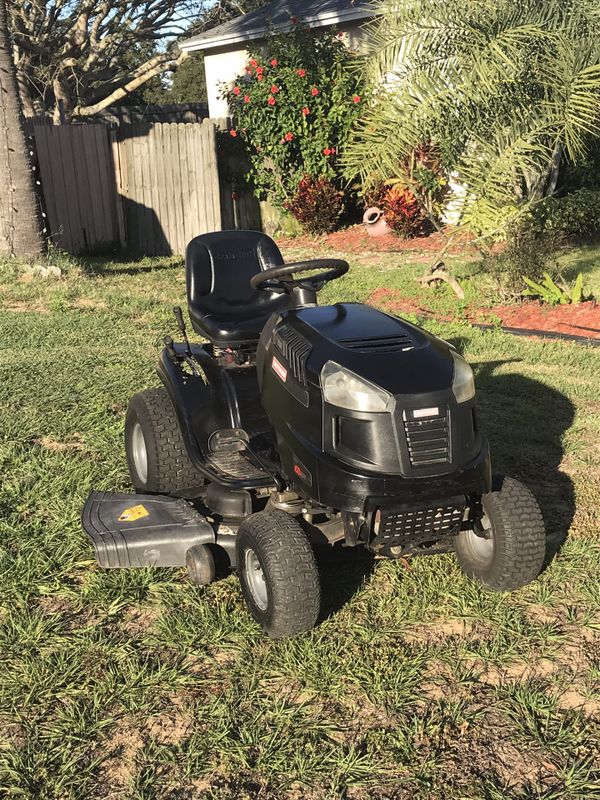 CRAFTSMAN LT2000 HYDROSTATIC TRACTOR 42 INCH RIDING LAWN MOWER for Sale