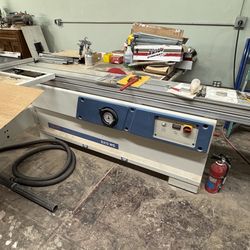 Sliding table saw