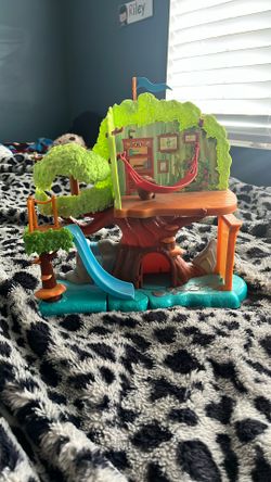 Encanto Antonio’s Tree House