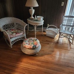 ANTIQUE WICKER SET 7 PICES