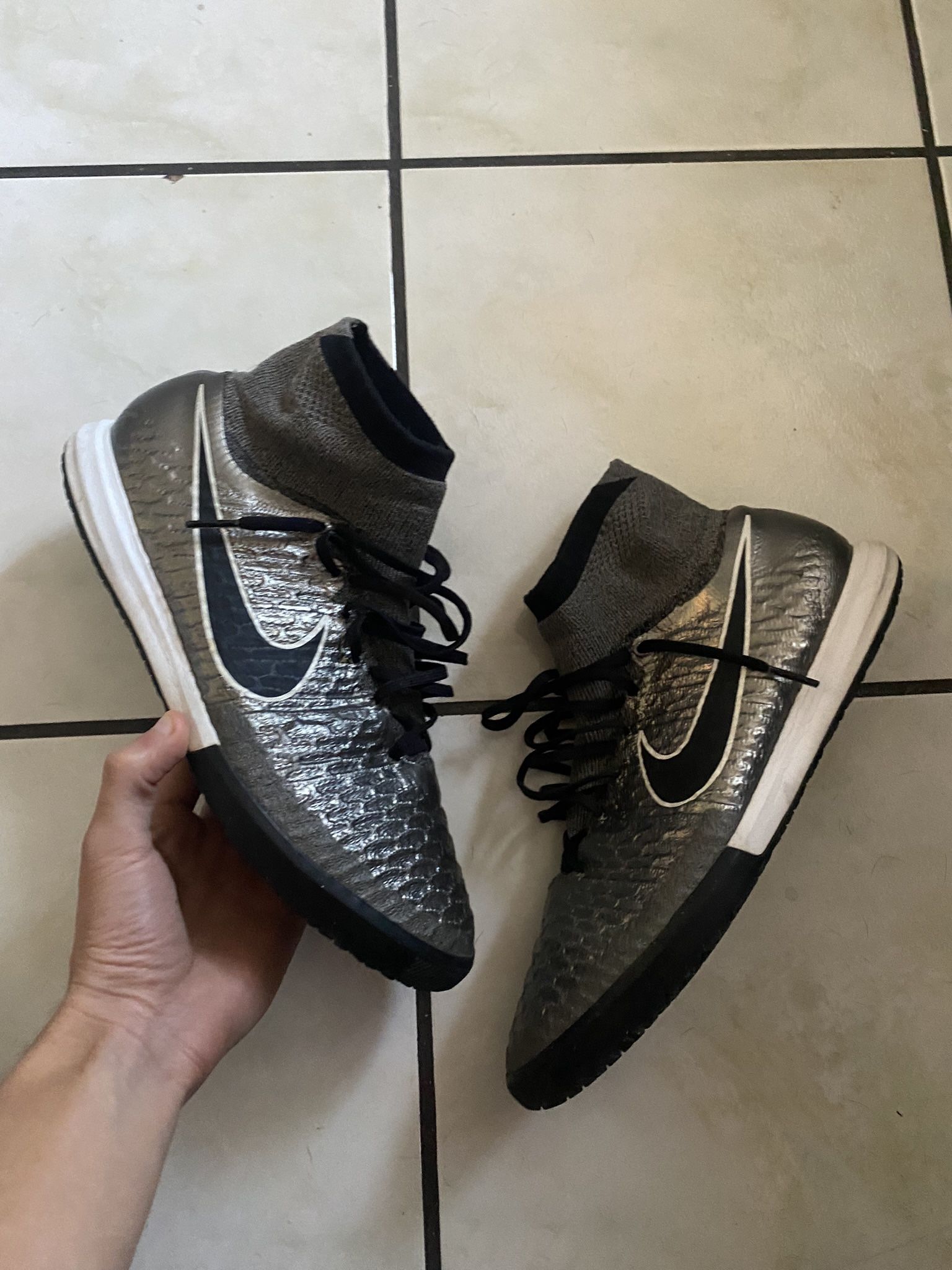 Nike MagistaX Proximo Elite Grey Indoor