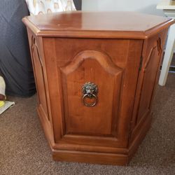 awesome vintage end table