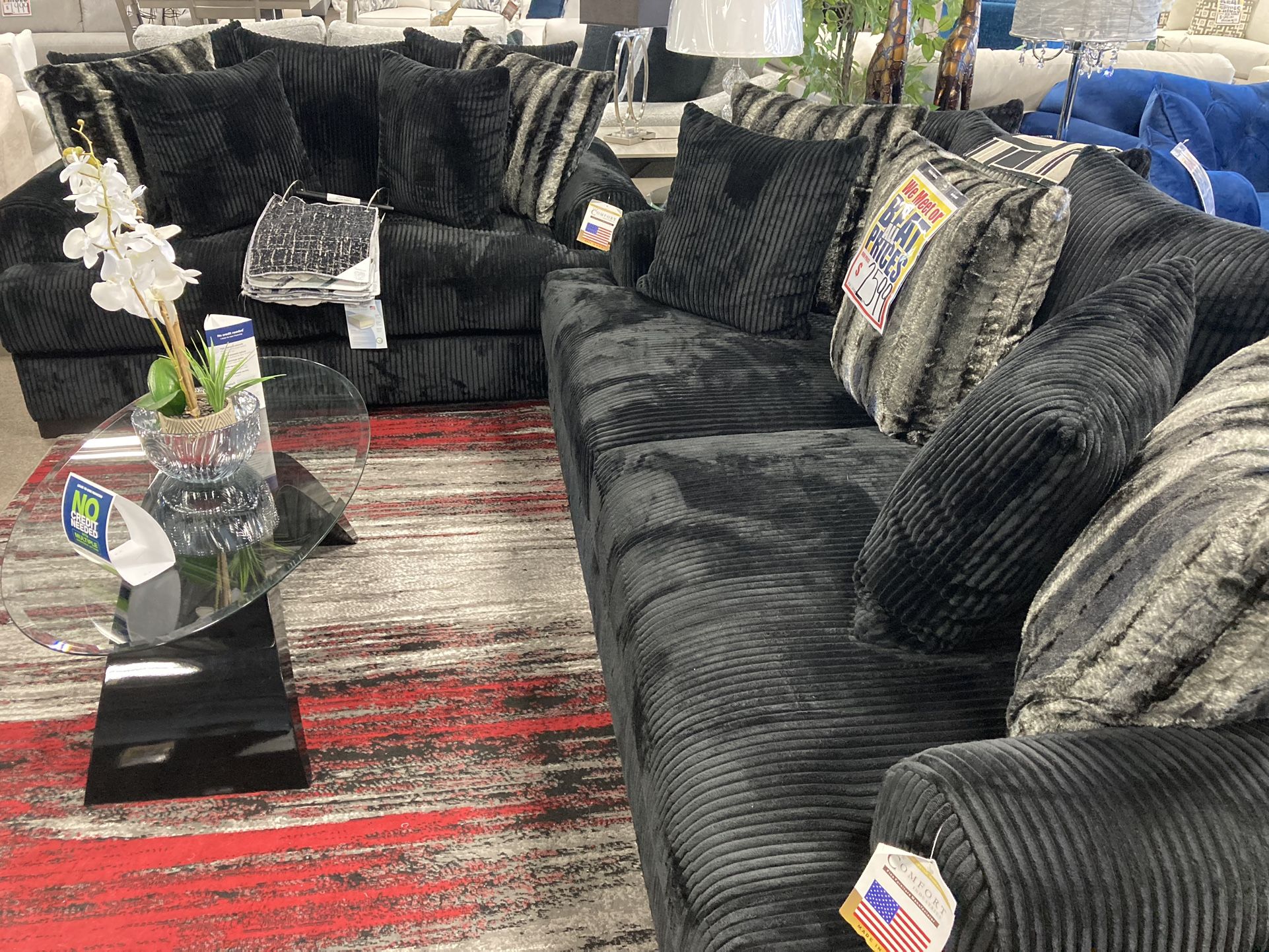 Stunning Customizable Sofa/loveseat 😍🖤 $2499