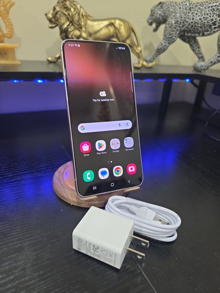 Unlocked Samsung Galaxy S22