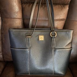 Dooney & Bourke Purse