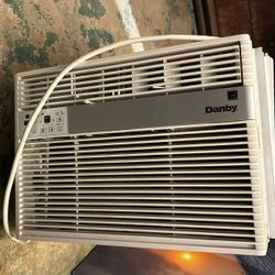 Danby Window Mounted AC 