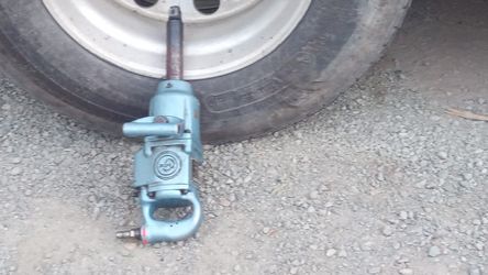 Chicago Pneumatic Semi Truck Tire Impact Gun