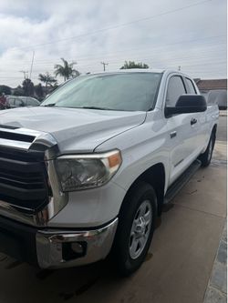 White 2015 Toyota Tundra SR5 2WD Double Cab