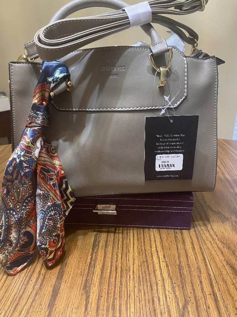 London Fog Unused Tags On Purse