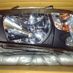 Headlight Assembly Left And Right 2004 Subaru Forester